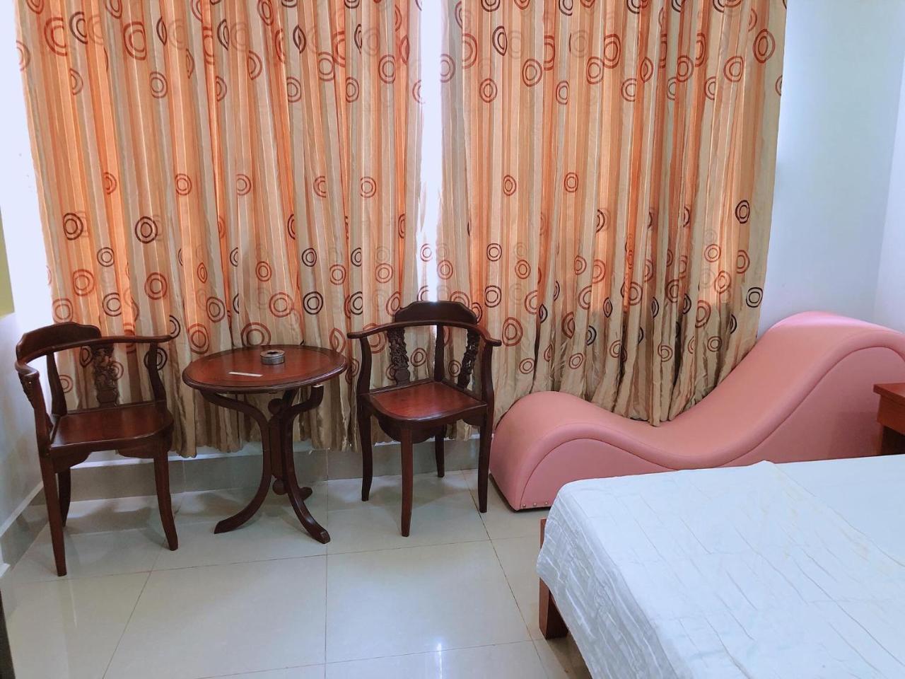 Ngoc Kha Tu 1 Hotel Long Xuyen Exterior photo